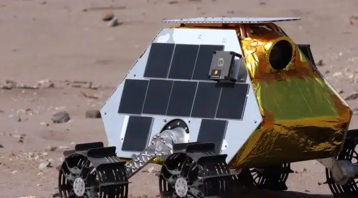 Bitcoin na Lua para você minerar literalmente? Nakamoto1 bitcoin lua | Curiosidades | bitcoin, corrida espacial, elon musk, espaço, lua, marketing, NASA, rover