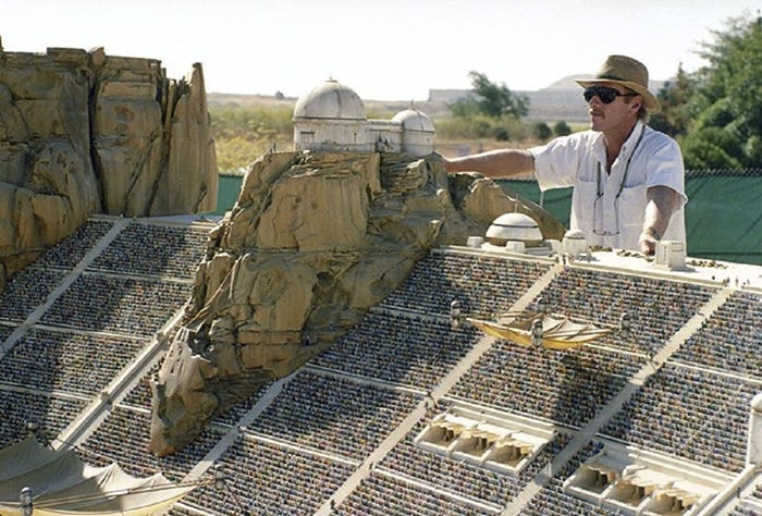 Incríveis miniaturas do cinema 5eb567bc42278d49922bc30c | Arte | Arte, cinema, curiosidades, efeitos especiais, incrível, kiniaturas, sfx