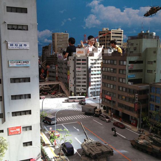 Incríveis miniaturas do cinema c00cb03239a9936f6db20890acf4f6a8 | Arte | Arte, cinema, curiosidades, efeitos especiais, incrível, kiniaturas, sfx