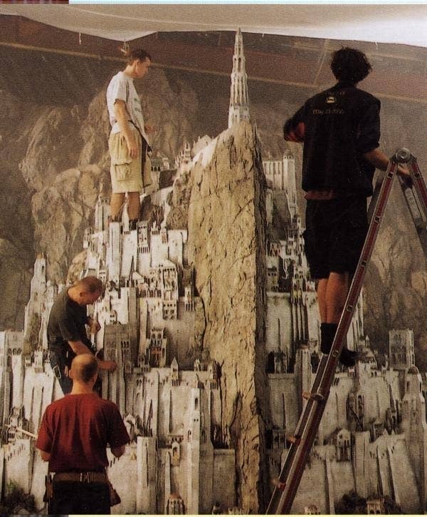 Incríveis miniaturas do cinema enhanced buzz 2209 1381173447 4 | Arte | Arte, cinema, curiosidades, efeitos especiais, incrível, kiniaturas, sfx