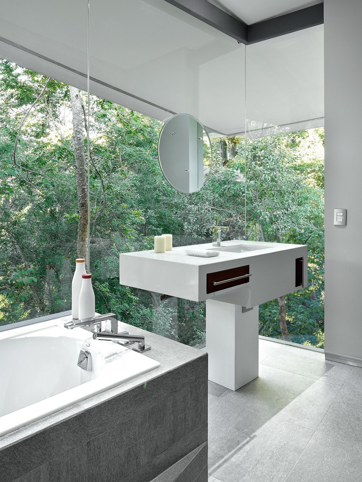 Casa de praia com vista para a floresta e o mar na Costa Rica 123147347 original | Arquitetura | arquietetura, arquiteto, casa, mansão, mar, moderno, onstrução