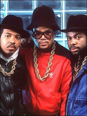 Mcs e seus cordões escalafobéticos 66e6c78c376a7cca13fe2489c0d266ab | Curiosidades | cultura, curioso, funk, hip-hop, rapper