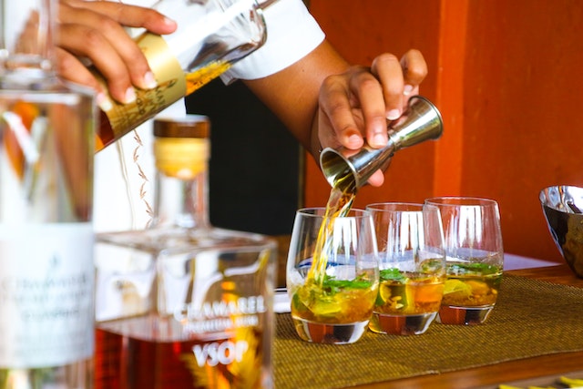 Vem aí o álcool sintético Vem aí o álcool sintético, que promete não fazer mal