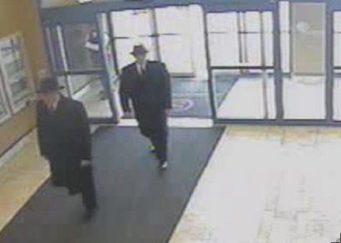 Homens de preto - MIb? Homens de preto - MIb?