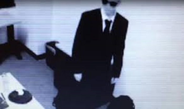 Homens de preto - MIb? Homens de preto - MIb?