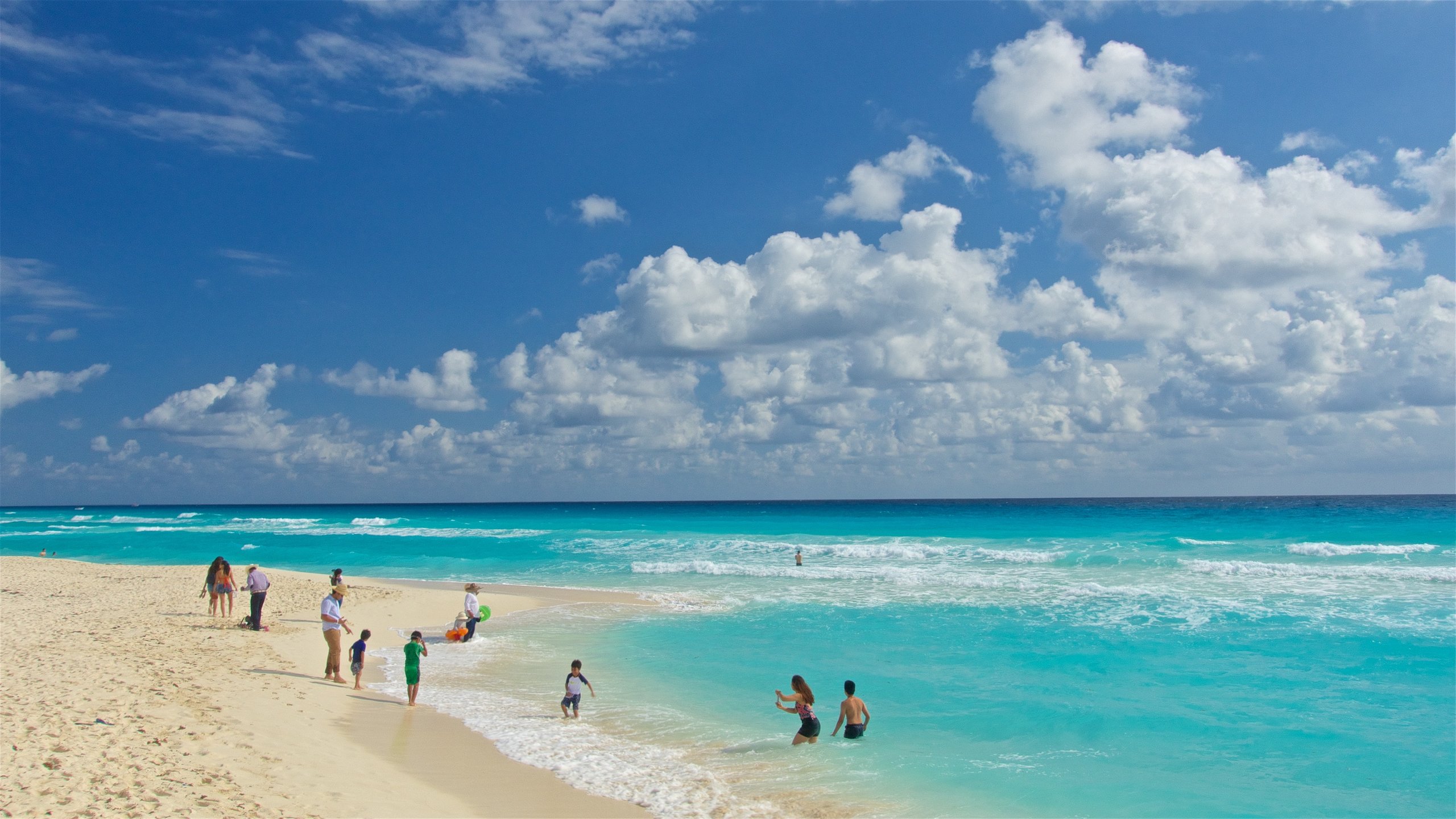 Quando viajar para Cancún? 331618 Playa Delfines | Curiosidades | cancun, dicas, hoteis, lancha, mergulho, mexico, museus, passeio, turismo, Viagem