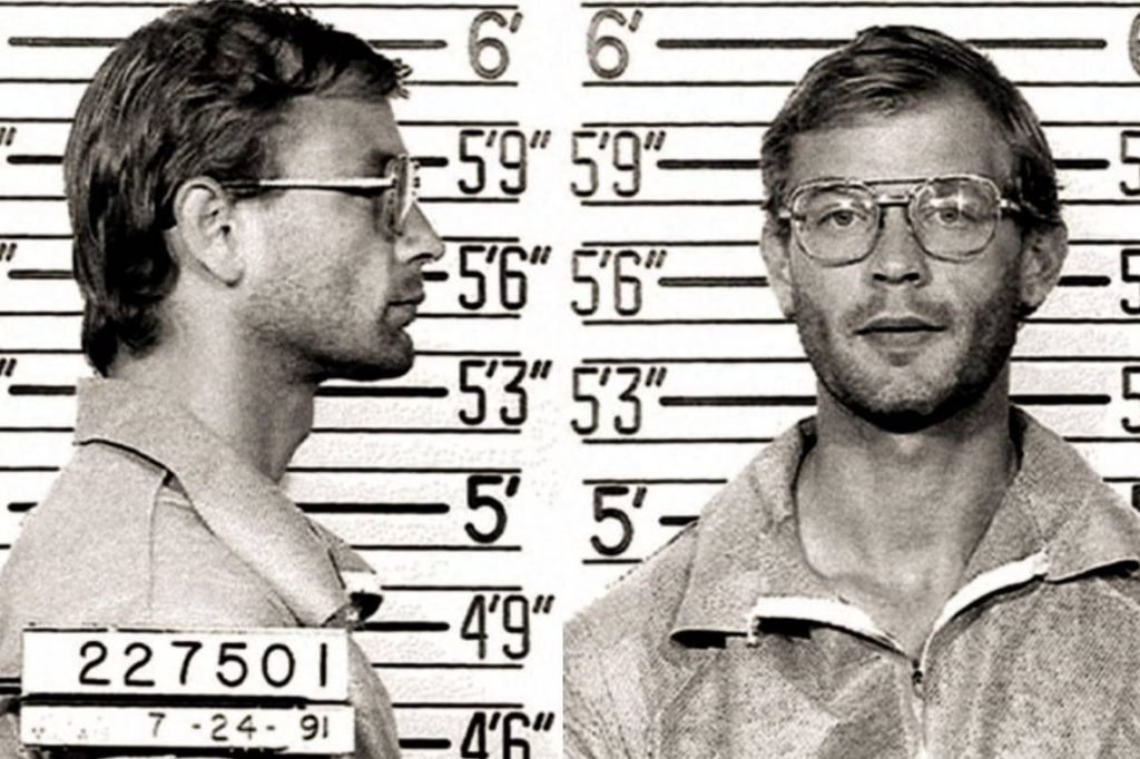 Dahmer on Dahmer: Explorando a Mente do Serial Killer Jeffrey Dahmer Dahmer on Dahmer: A casa caiu