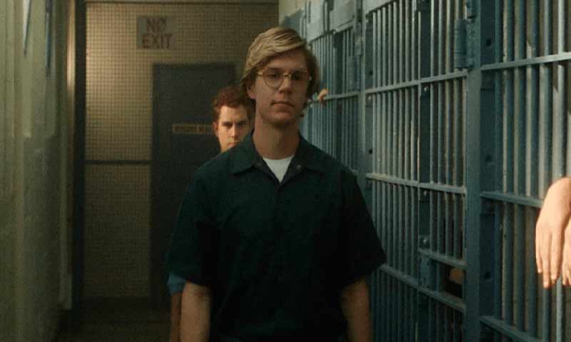 Dahmer on Dahmer: Explorando a Mente do Serial Killer Jeffrey Dahmer serie sobre jeffrey dahmer bate novo recorde de audiencia na netflix tvpop | Curiosidades | assassino, crime, curiosidades, matador, mortes, psicopata, serial, true crime