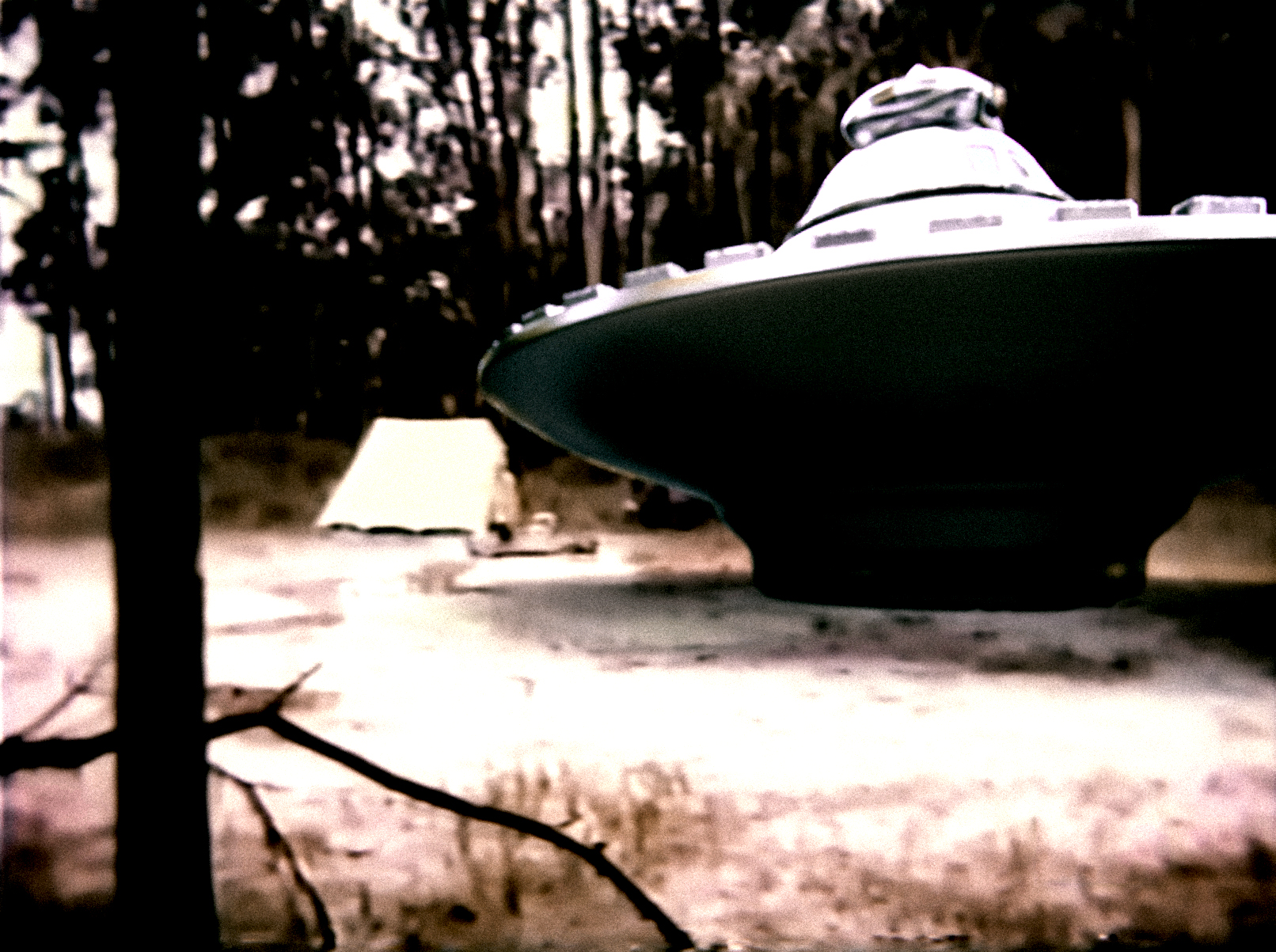 O contato de 1976 campingufoNAVE | Contos | aliens, conto, Contos, ufo