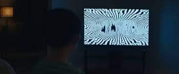 Por que Vivarium é um filme interessante Martin e a tv