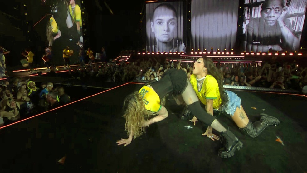 Mais do mesmo e a condenação de viver o personagem 05madonna pol quadradinho | Textos | madonna, show, Textos