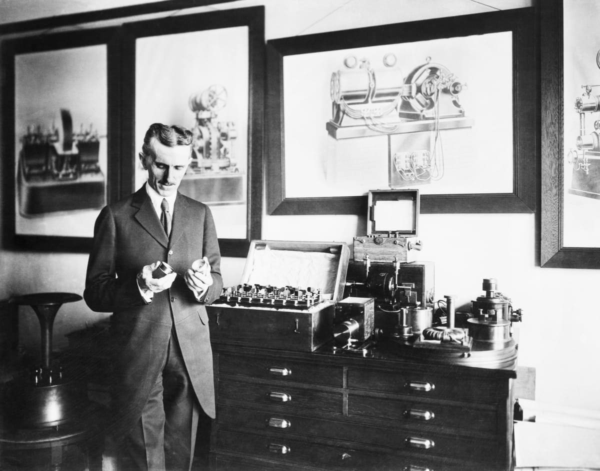 Quem Nikola Tesla ouviu? b05a9caa ac12 47b9 a21d aa15c3cbe096 | Textos | alies, comunicação, estranho, polêmica, radio, Tesla