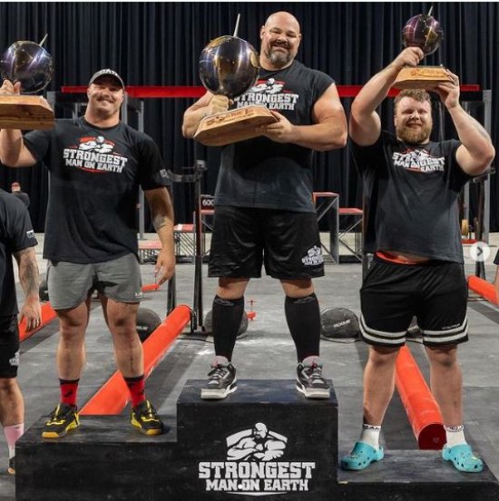 O cara que é tão forte que faz o fisiculturista parecer uma criancinha Strongest Man on Earth | Curiosidades | forte, gigante, incrível