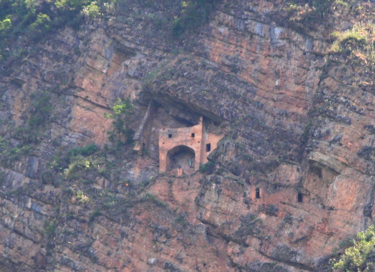 Parigala - o castelo de fadas no Azerbaijão 1280px Fortress of Peri | Lugares | azerbaijão, incrível, lugares