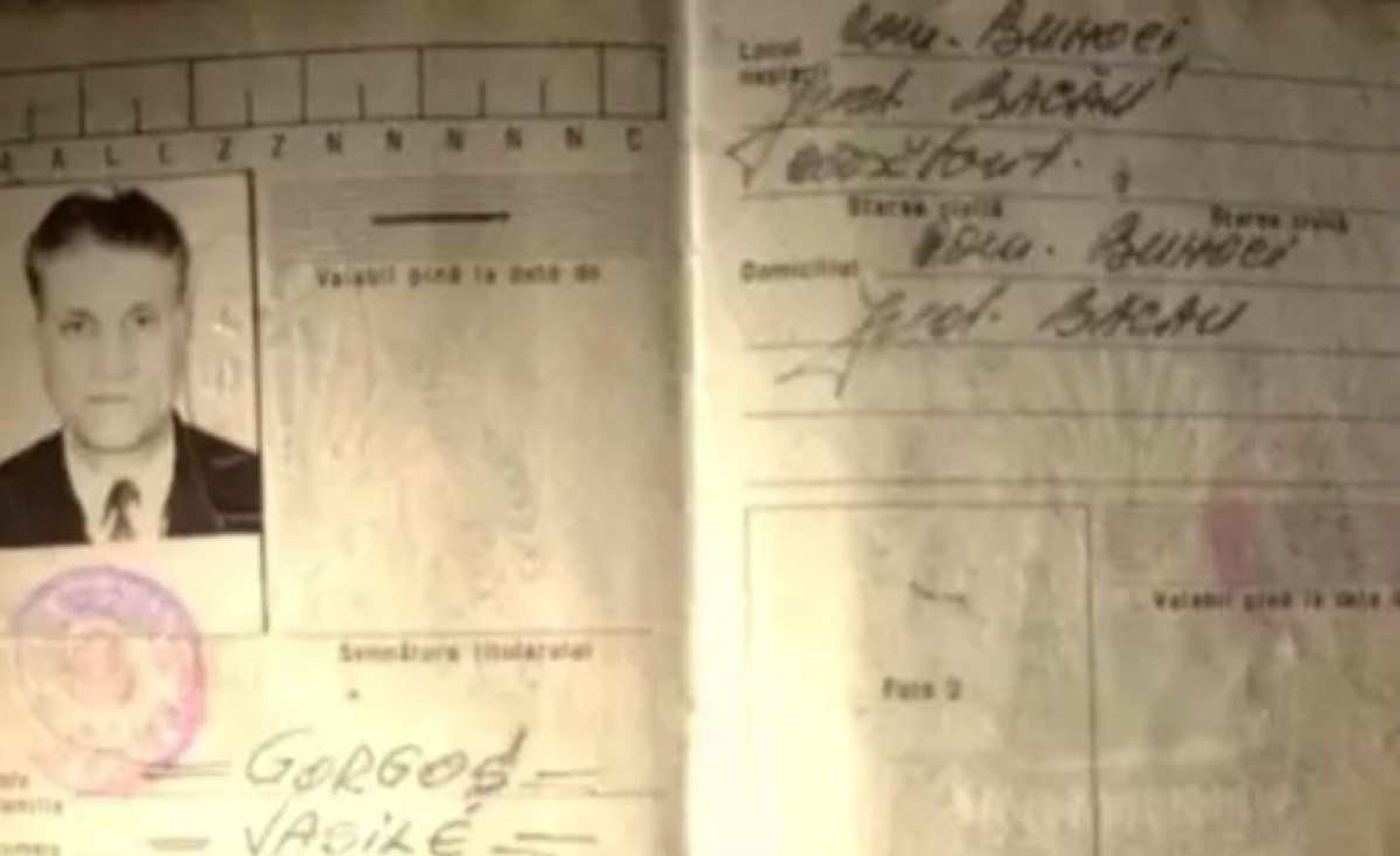 Idoso reaparece 30 anos depois de sumir inexplicavelmente documento do fazendeiro desaparecido 39781135 | Bizarro | desaparecimentos, enigma, intrigante, mistério