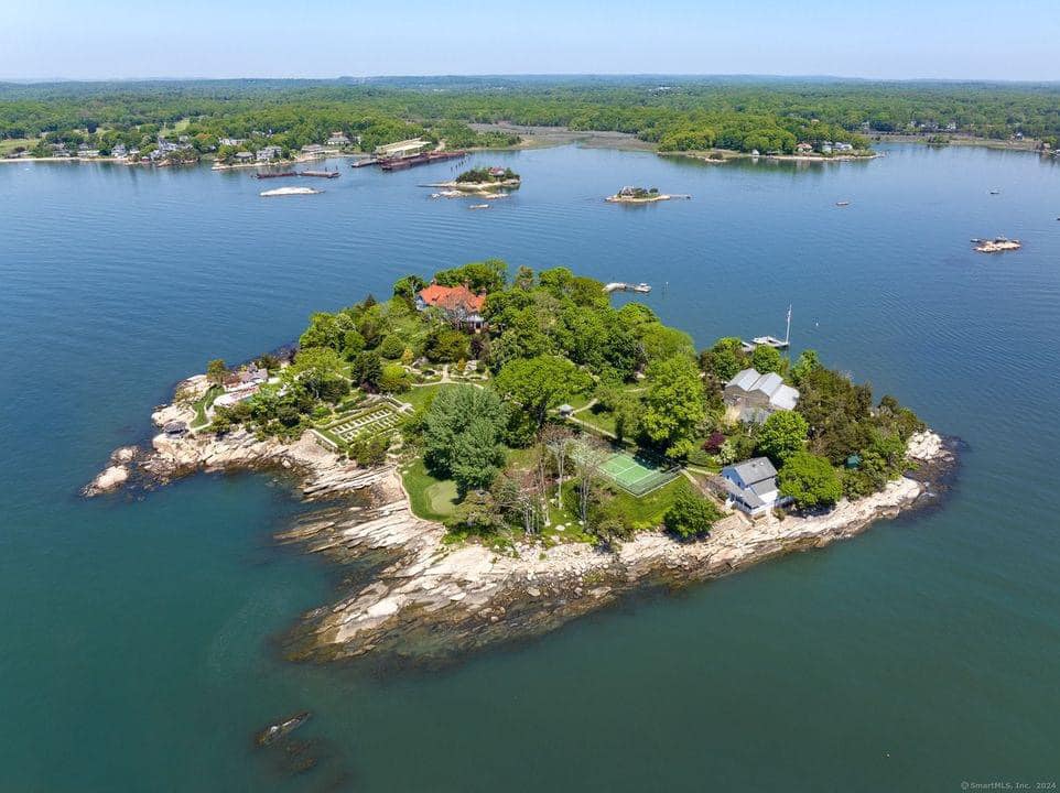 Uma ilha à venda por 35 milhões de dólares 462191445 122181224546158364 1802826181377584941 n | Arquitetura | casa, dicas, ilha, preço, venda