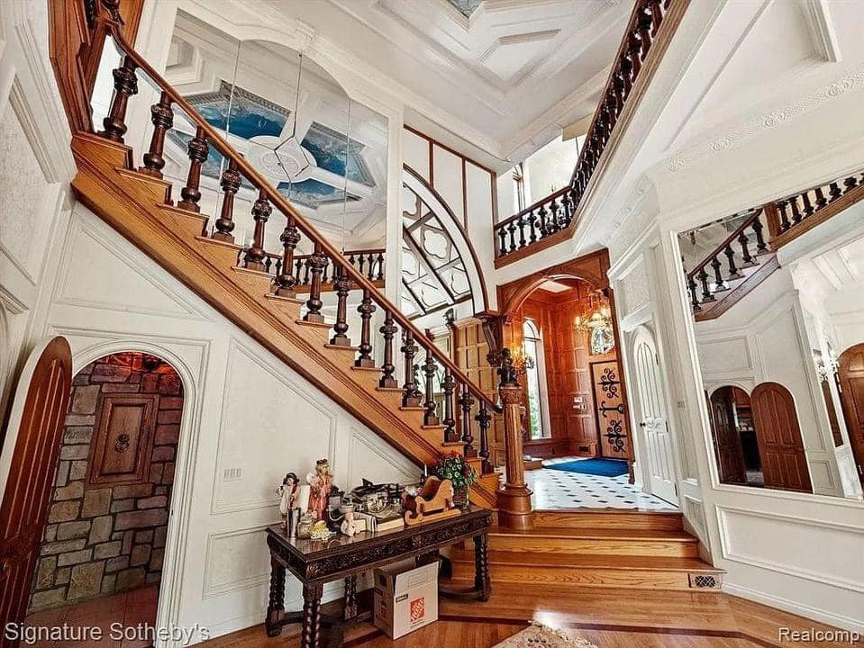 Casa-castelinho 462401659 122181935492059484 4442469957716625013 n | Arquitetura | arquitetura, casa, castelo, curioso