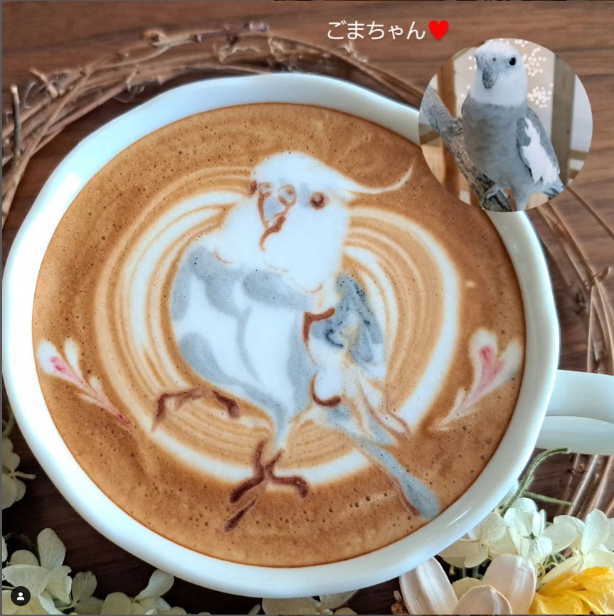 A barista que faz passarinhos em xícaras de café Captura de tela 2024 10 29 084514 | Curiosidades | Arte, café, curioso, japão, latter, passaros