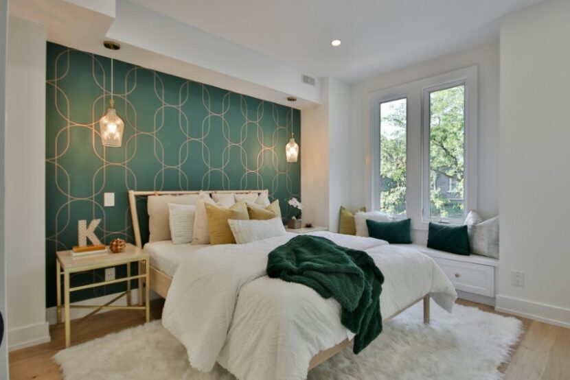 Luxo e conforto na decoração: Como elevar sua casa Bedding bedroom 830x554 1 | Dicas | ambiente, arquitetura, casa, decoração, dicas