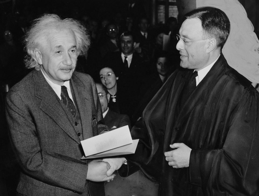 A teoria da paz mundial de Albert Einstein Einstein1940 1024x776 1 | Curiosidades | albert einstein, mundial, ONU, paz