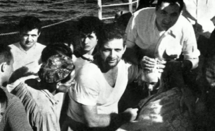 Sobrevivente milagrosa: A história chocante de Terry Jo Terry Jo é puxada pra o navio grego