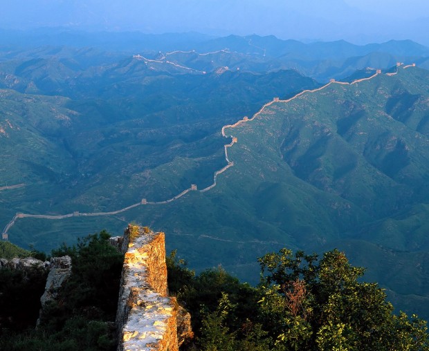 As 7 Maravilhas do Mundo Moderno A Muralha da China: Uma das sete maravilhas do mundo moderno