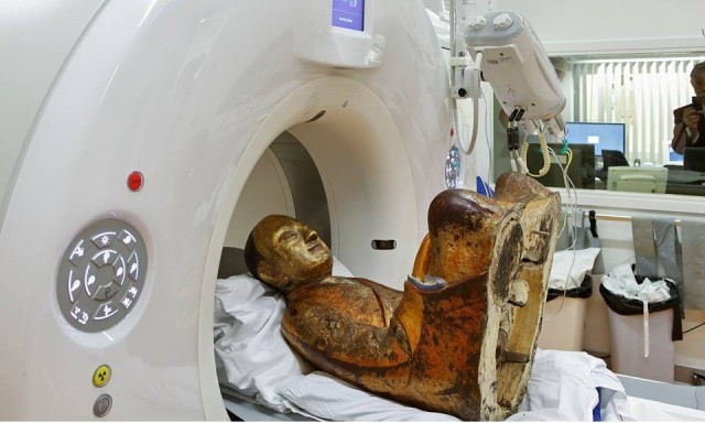 A macabra arte da automumificação mummified monk inside buddha statue | Curiosidades | curioso, estranho, monge, mumificação, tibete