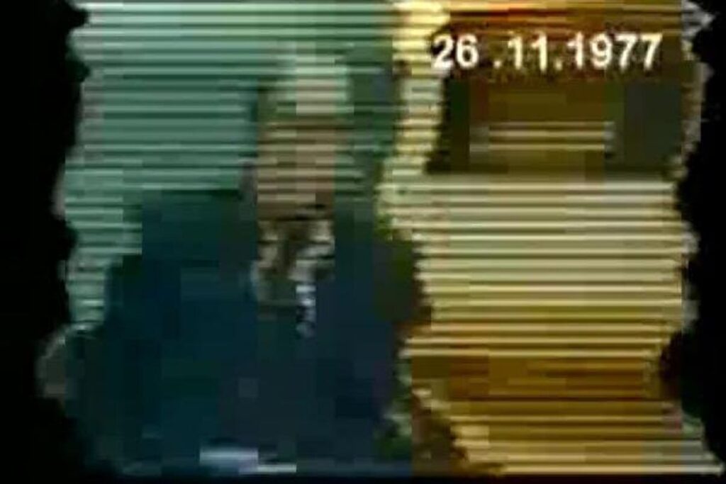Um extraterrestre na embaixada 2457457437523474 | Polêmica | alien, Ashtar Sheran, contato, contatos, equador, extraterrestre, Peru, Vrillon