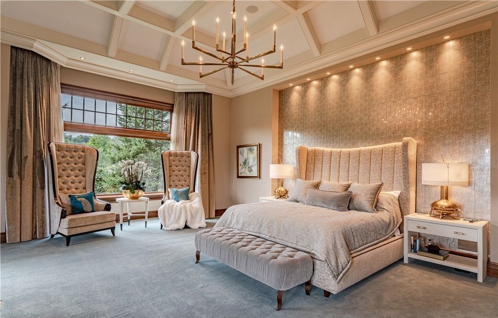Uma mansão em Ohio Masterpiece Estate in Ohio with Unique Amenities and Impeccable Craftsmanship Listed for 19995000 17 | Arquitetura | arquitetura, casa, imóvel, mansão