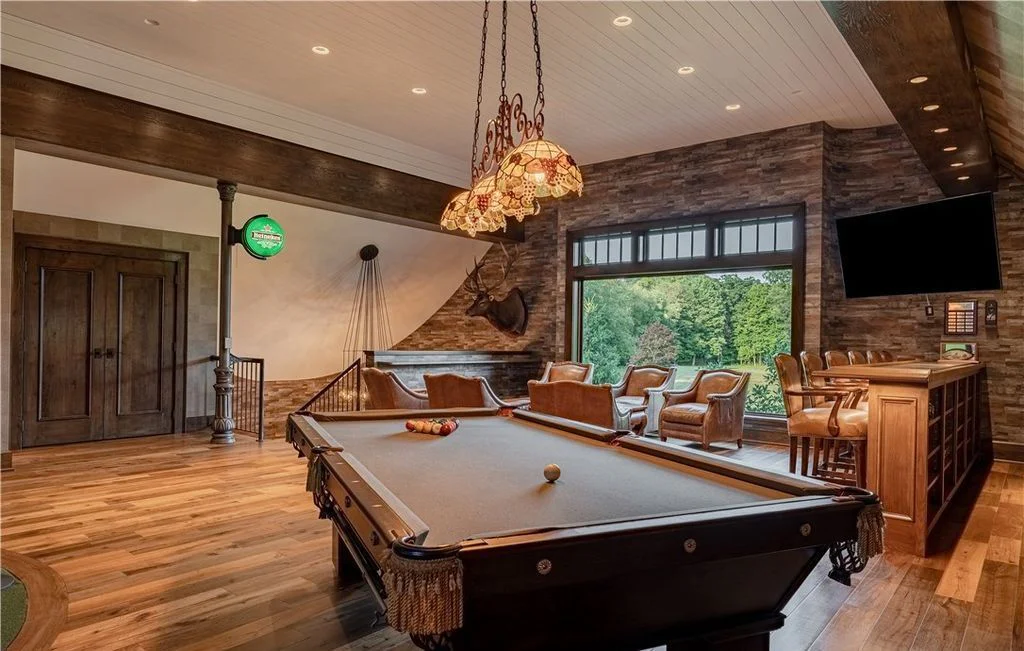 Uma mansão em Ohio Masterpiece Estate in Ohio with Unique Amenities and Impeccable Craftsmanship Listed for 19995000 32 | Arquitetura | arquitetura, casa, imóvel, mansão