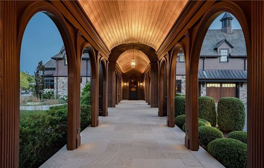 Uma mansão em Ohio Masterpiece Estate in Ohio with Unique Amenities and Impeccable Craftsmanship Listed for 19995000 42 | Arquitetura | arquitetura, casa, imóvel, mansão