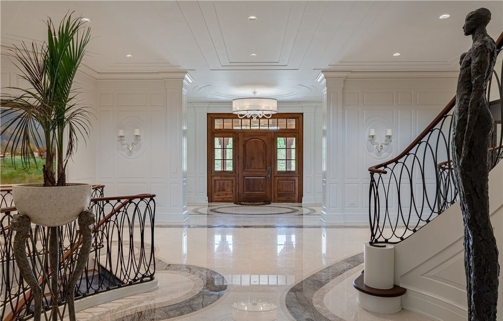 Uma mansão em Ohio Masterpiece Estate in Ohio with Unique Amenities and Impeccable Craftsmanship Listed for 19995000 5 | Arquitetura | arquitetura, casa, imóvel, mansão