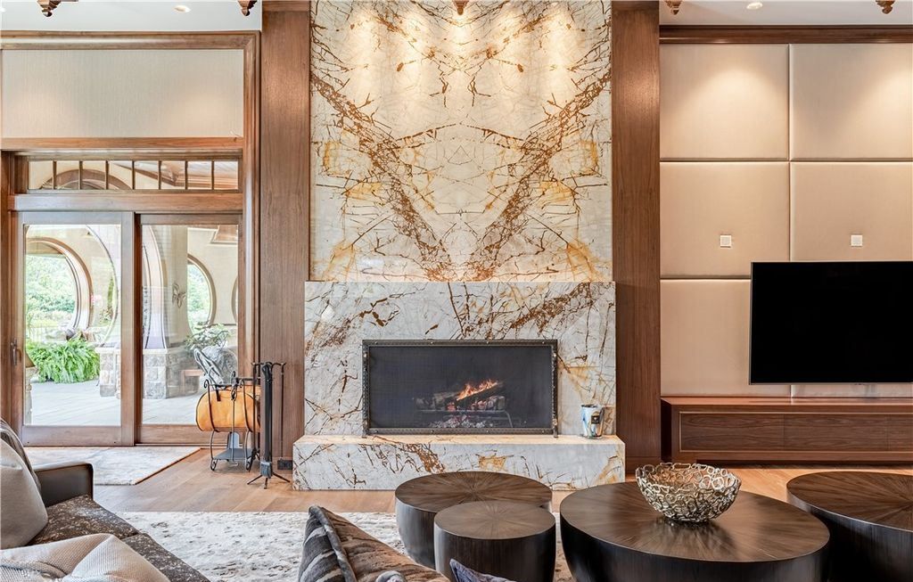 Uma mansão em Ohio Masterpiece Estate in Ohio with Unique Amenities and Impeccable Craftsmanship Listed for 19995000 9 | Arquitetura | arquitetura, casa, imóvel, mansão