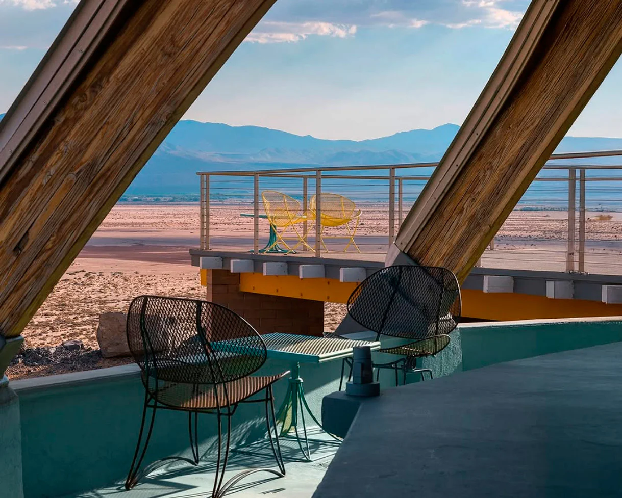 A casa domo no topo do vulcão dddfcff | Arquitetura | arquitetura, casa, curioso, vulcão