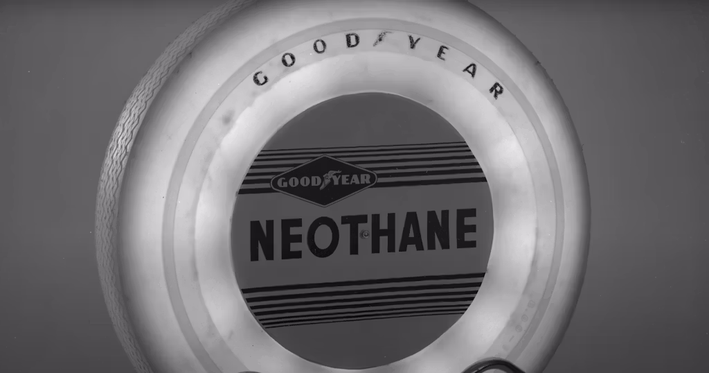 Foto gump do dia: Os pneus luminosos da Goodyear Goodyear Illuminated Tire History 9 | Foto gump do dia | curioso, estranho, foto gump do dia pneus