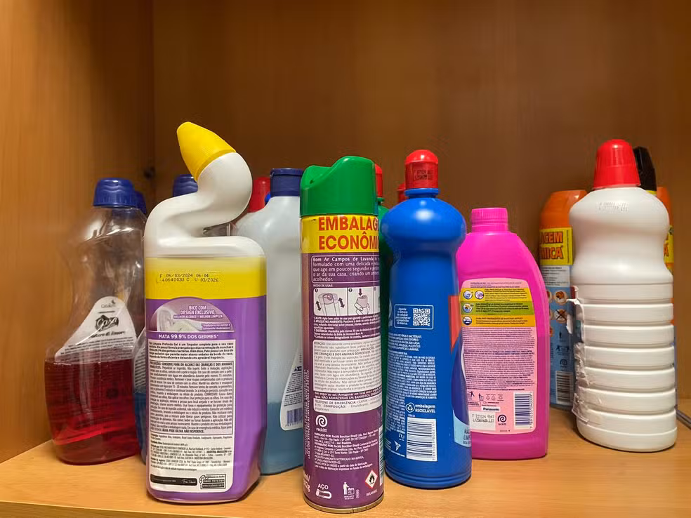 10 situações do dia-a-dia que são perigosas Situações perigosas na nossa casa: Misturar produtos de limpeza
