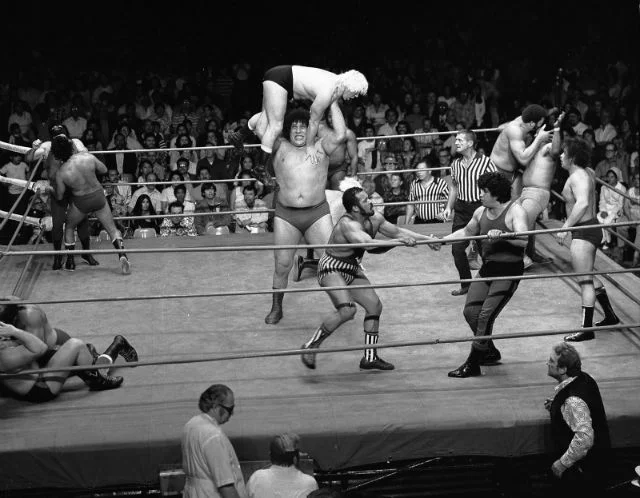 André o gigante Lutando no ringue André o gigante Lutando no ringue